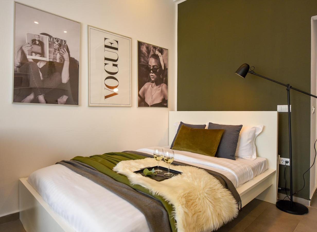 Classy Comfort - Chic Studio On Regina Elisabeta Bukares Bagian luar foto