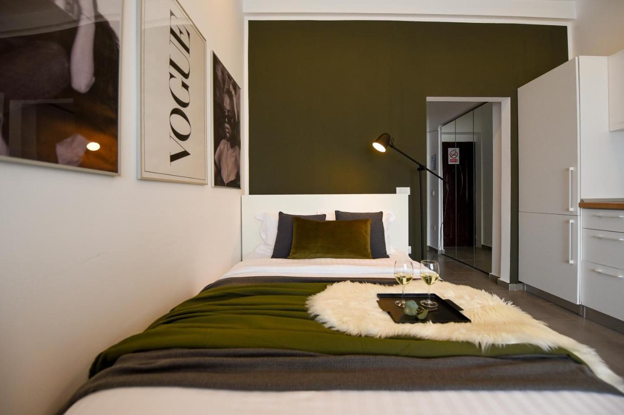 Classy Comfort - Chic Studio On Regina Elisabeta Bukares Bagian luar foto