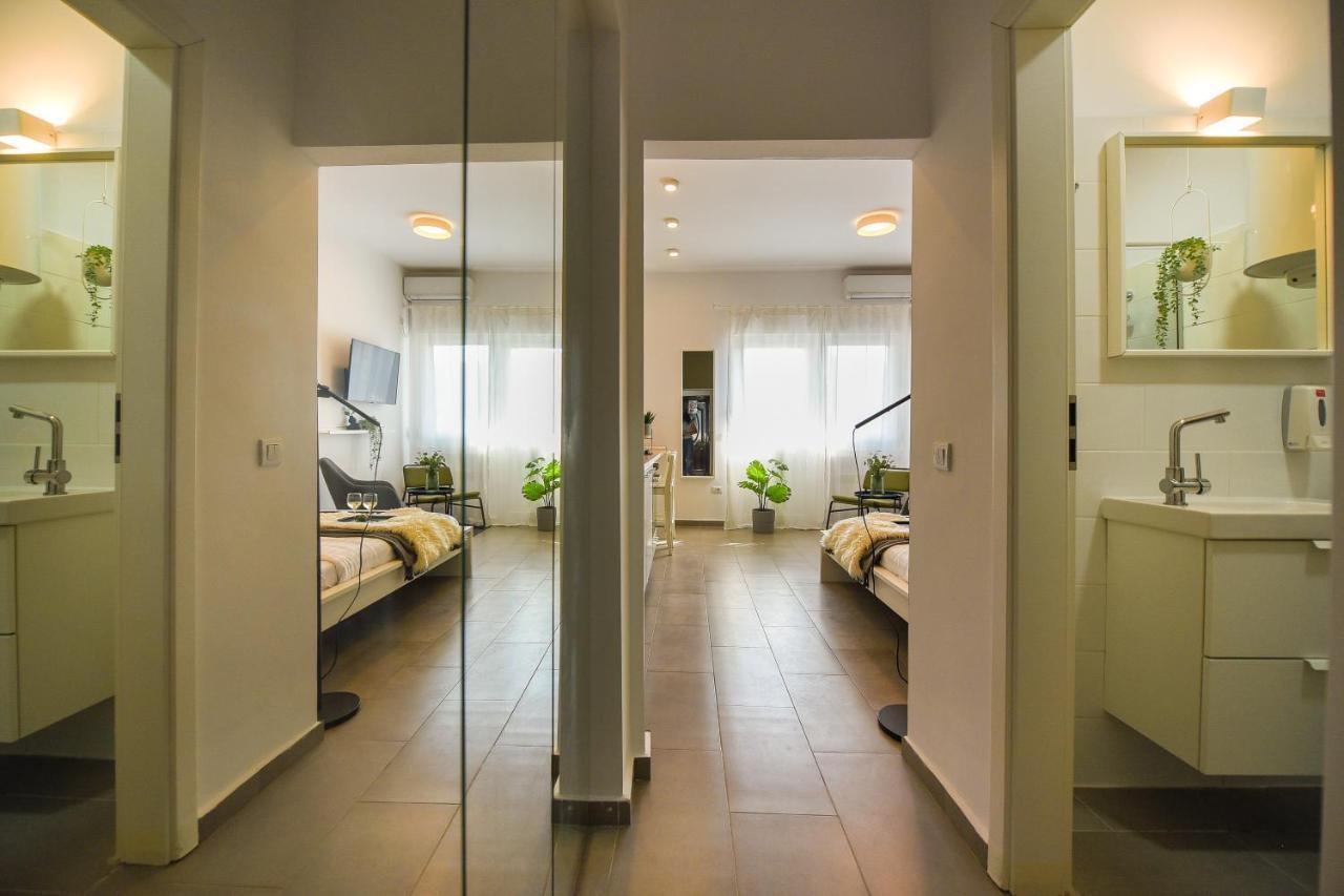 Classy Comfort - Chic Studio On Regina Elisabeta Bukares Bagian luar foto